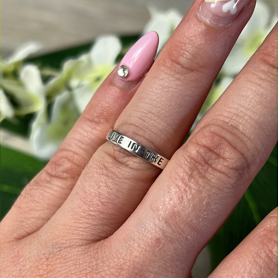 Live in the moment inscribed Ring -  Size L 1/2 - 925 Sterling Silver