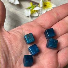 Load image into Gallery viewer, Mini Apatite Cube
