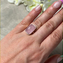 Load image into Gallery viewer, Morganite 925 Silver Ring -  Size L
