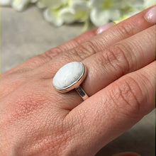Load image into Gallery viewer, Scolecite 925 Silver Ring -  Size M - M 1/2
