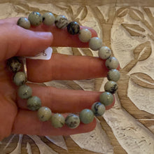 Load image into Gallery viewer, Dendritic Agate - 8mm Bead Bracelet
