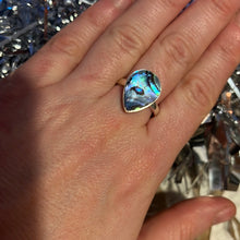 Load image into Gallery viewer, Abalone Shell 925 Silver Ring -  Size Q
