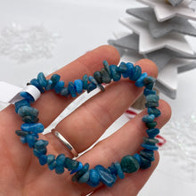 Load image into Gallery viewer, Apatite Chip Bracelet
