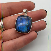 Load image into Gallery viewer, AA Labradorite Lab Large 925 Sterling Silver Pendant
