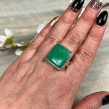Load image into Gallery viewer, Chrysoprase 925 Sterling Silver Ring -  Size S
