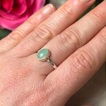 Load image into Gallery viewer, RARE Colombian Emerald 925 Sterling Silver Ring - Size N 1/2
